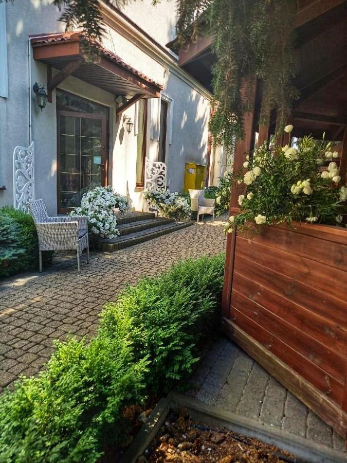Dworek Vesaria Lublin Exterior foto
